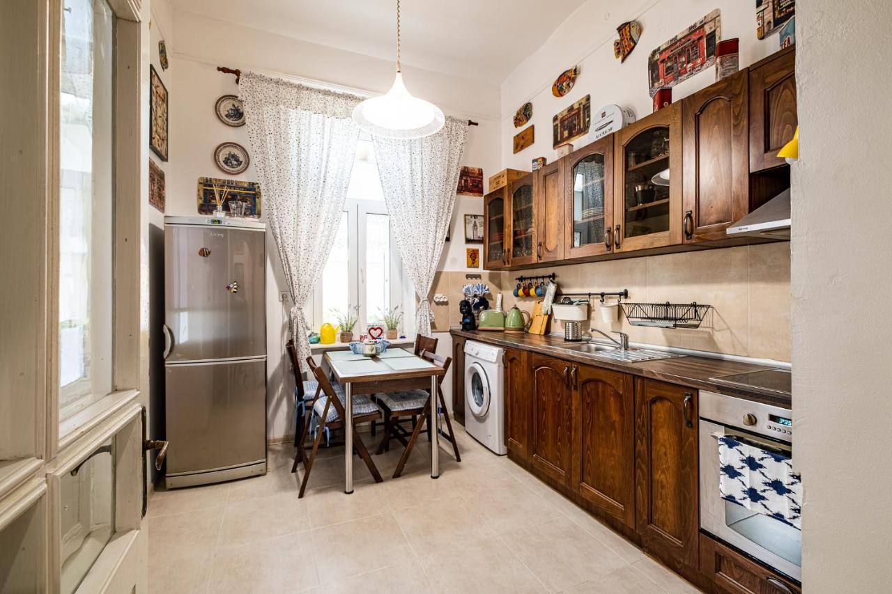 Aristocratic 2Bdrm Central Apartment Varna Eksteriør bilde